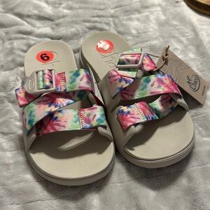 NWT Chaco Women’s Multicolor Tie-Dye Sandals